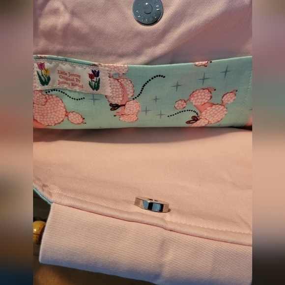 Handmade Retro Poodle Pattern Bucket Handbag - Picture 8 of 9